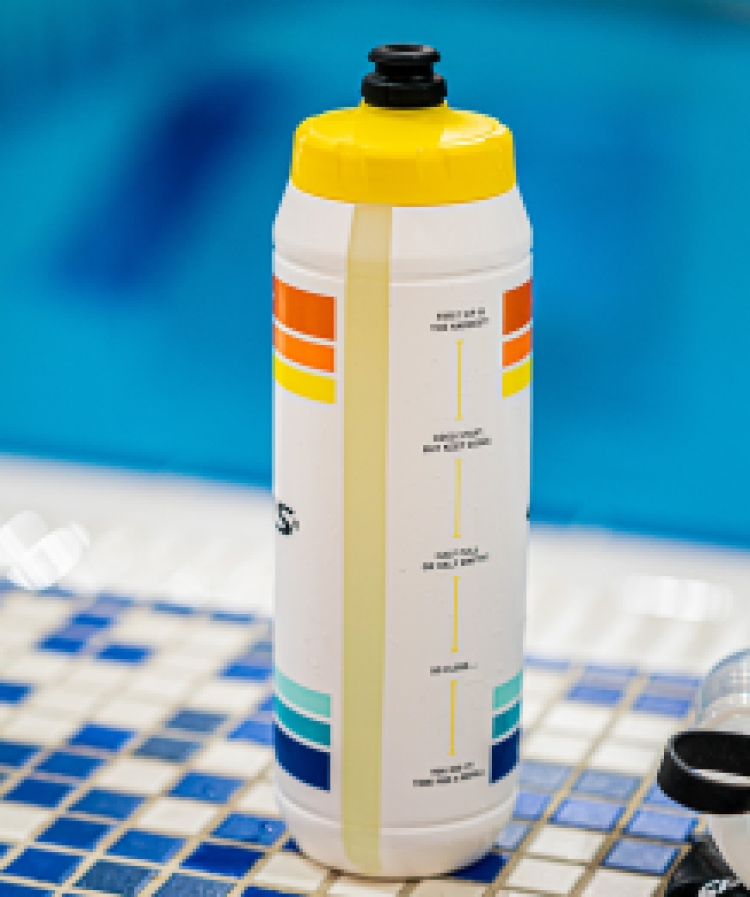 Finis Team Water Bottle