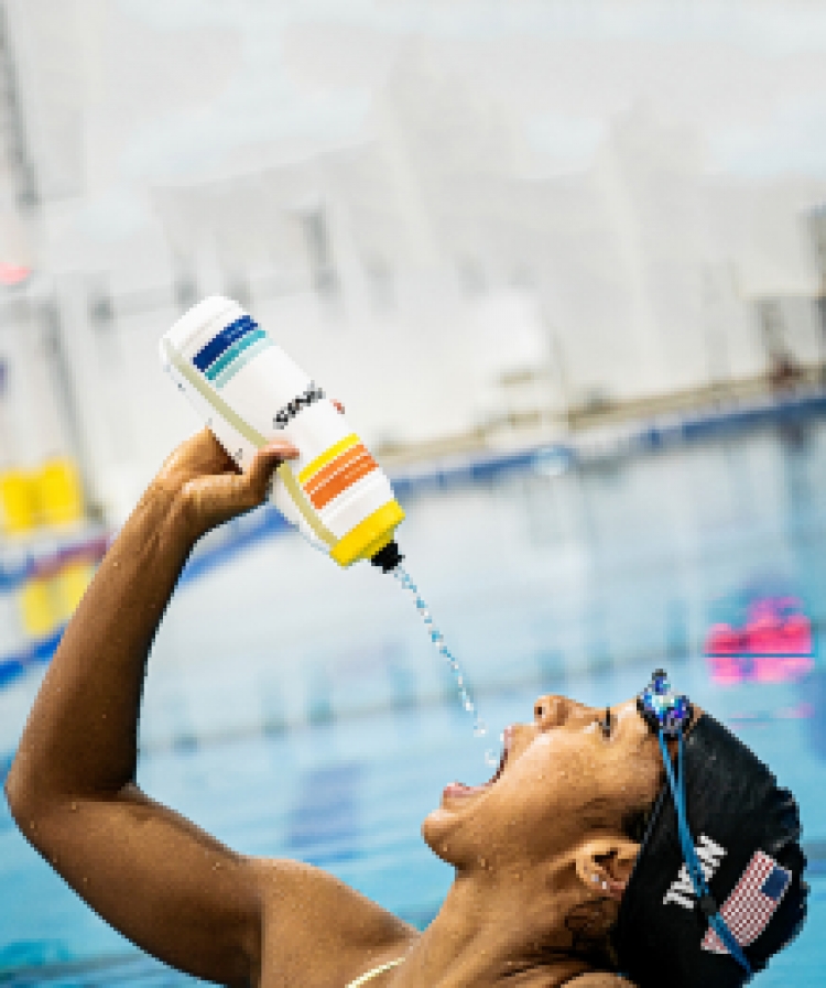 Finis Team Water Bottle